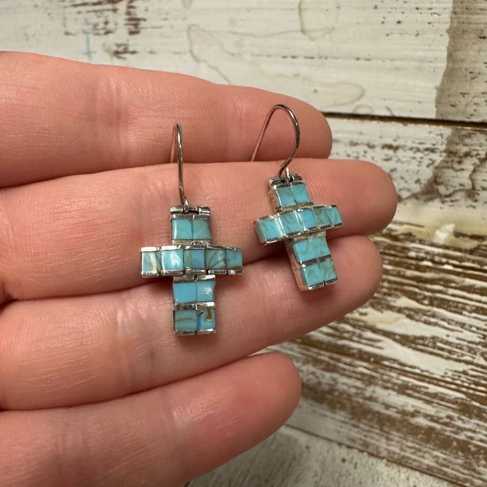 Navajo great shape 925 Thailand southwestern sterling silver cross earrings